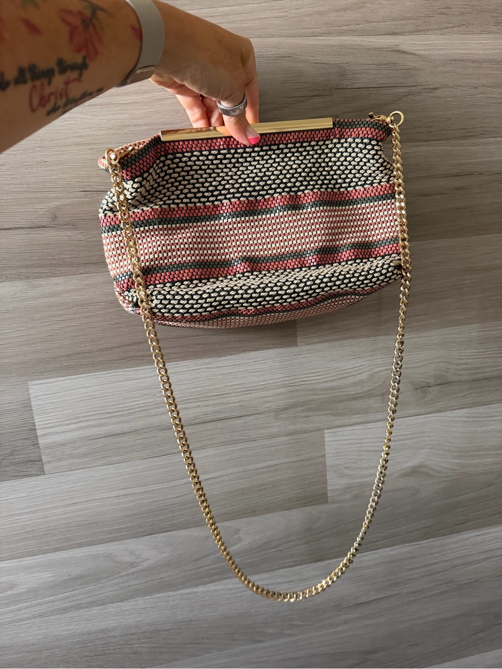 Stella & Dot Everything Woven Clutch With Removable Gold Chain Strap